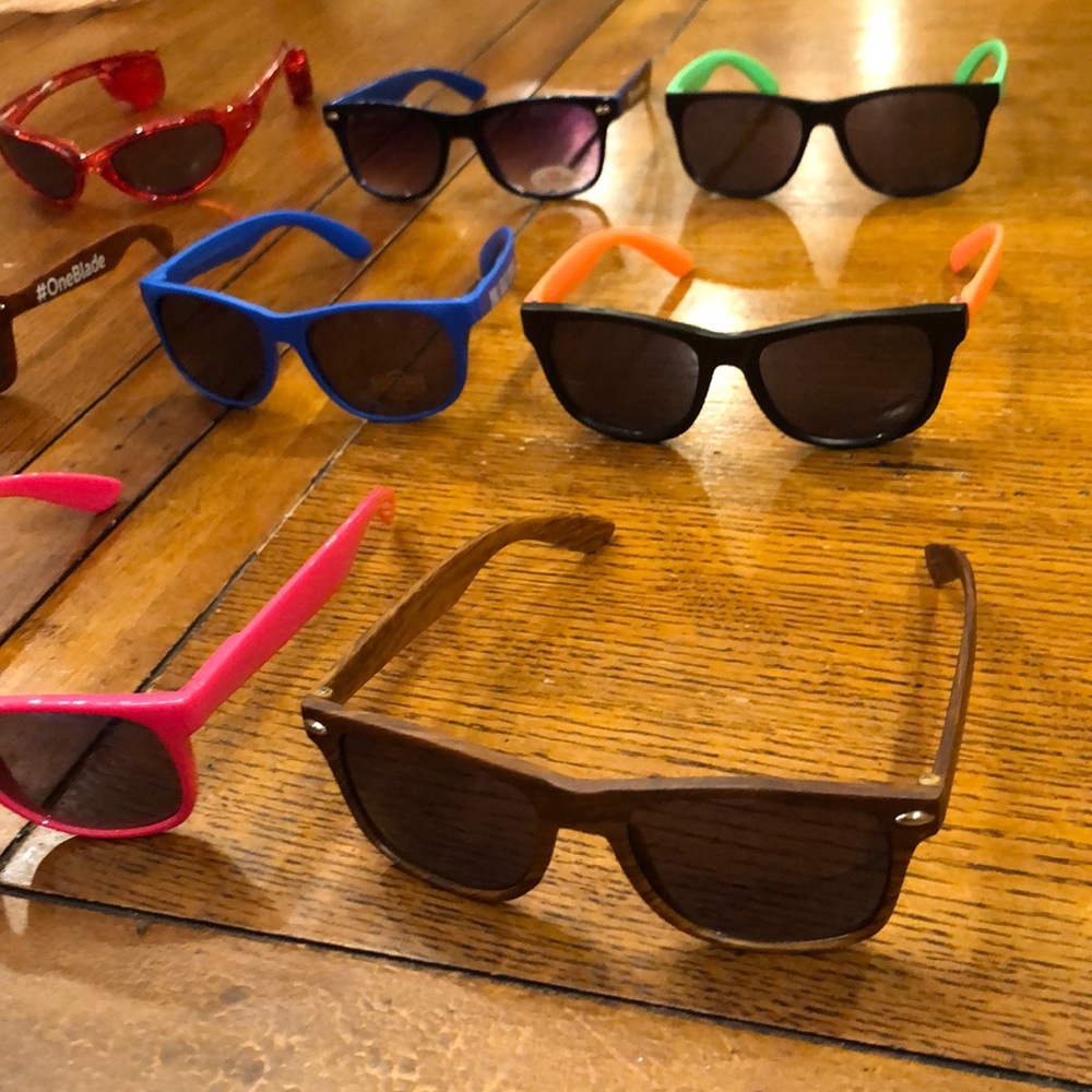 Assorted sunglasses - Picture 2 of 7
